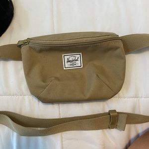 Tan Herschel Fanny Pack